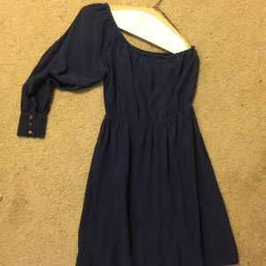 Lovely Leona one shoulder dress.